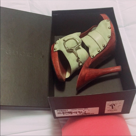Gucci Shoes - •SOLD•Authentic Vintage Gucci horsebit heels *9